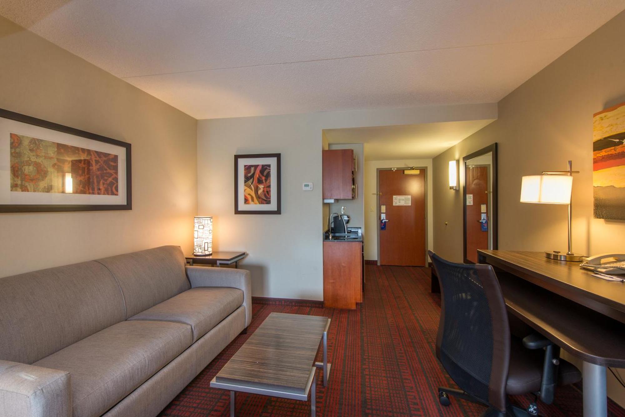 Holiday Inn Express Hotel & Suites Auburn By Ihg Экстерьер фото